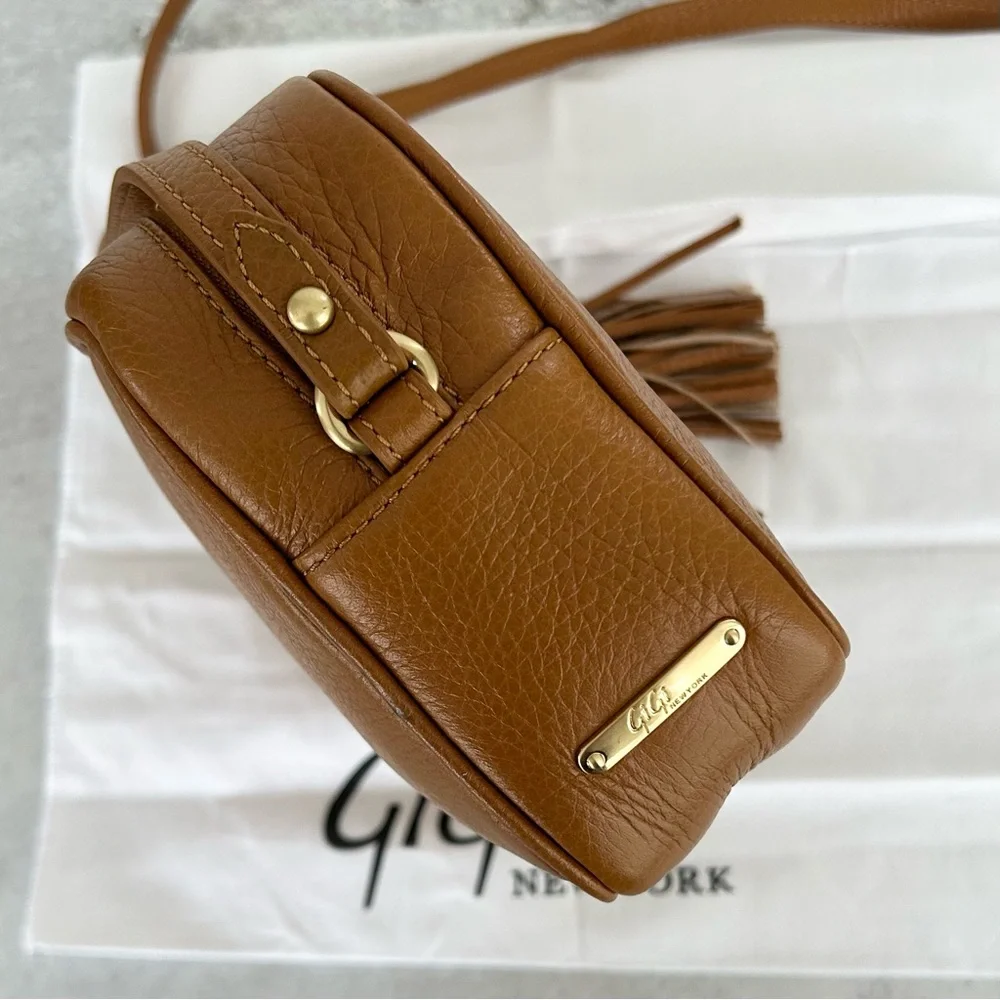 GiGi New York Madison Pebbled Leather Crossbody in Tan, NEW - Picture 4 of 15